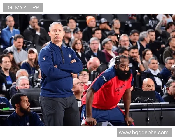 快船惨败连遭冲击,对折球员提早摆烂,客场之旅一崩究竟 快船惨败连遭冲击,对折球员提早摆烂,客场之旅一崩究竟